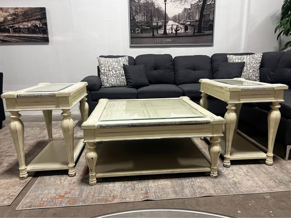 Rustic Coffee table with two end tables
