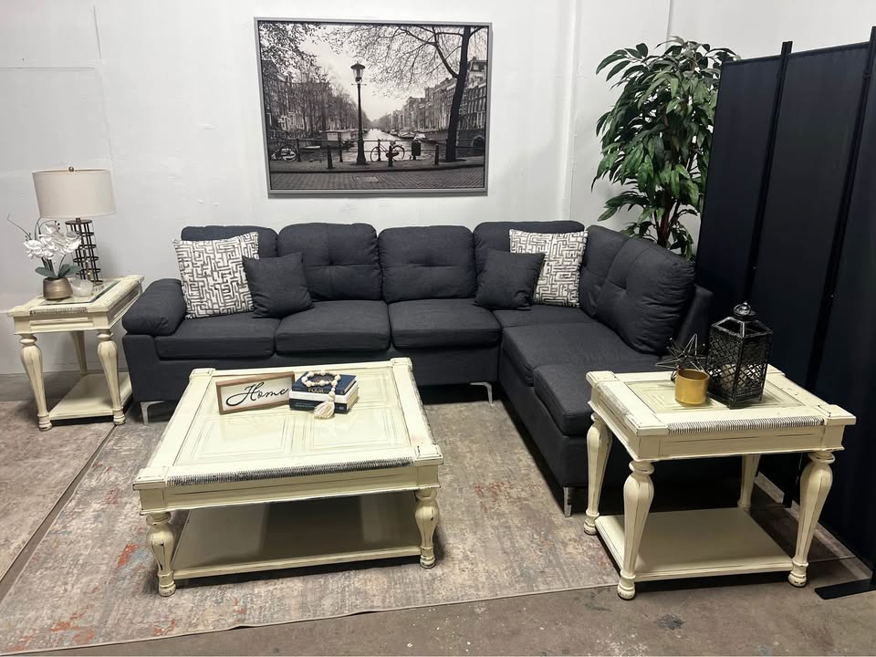 Rustic Coffee table with two end tables