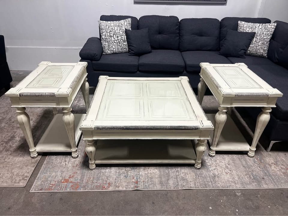 Rustic Coffee table with two end tables